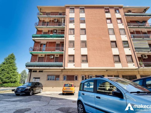 appartamento in vendita a Mediglia in zona Mombretto