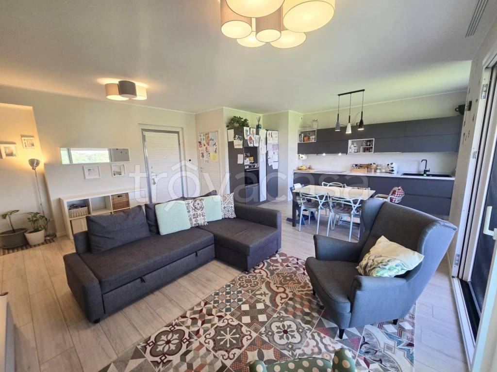 appartamento in vendita a Mediglia in zona Bettolino