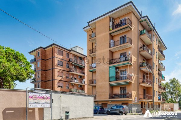 appartamento in vendita a Mediglia in zona Robbiano