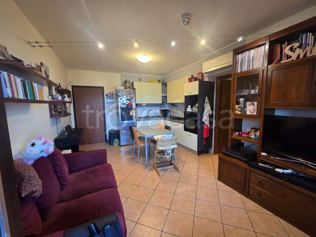 appartamento in vendita a Mediglia in zona Bettolino