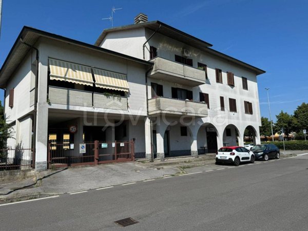 appartamento in vendita a Mediglia in zona Triginto