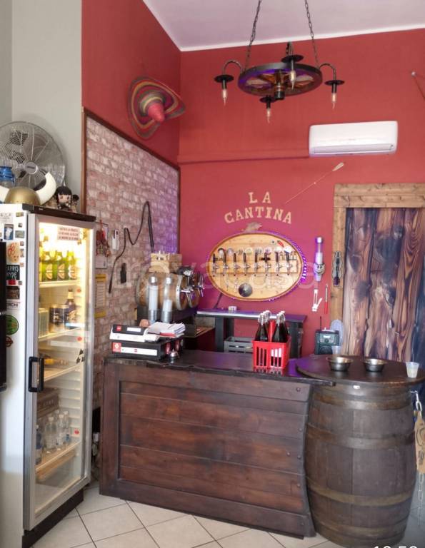 negozio in vendita a Mediglia in zona Triginto