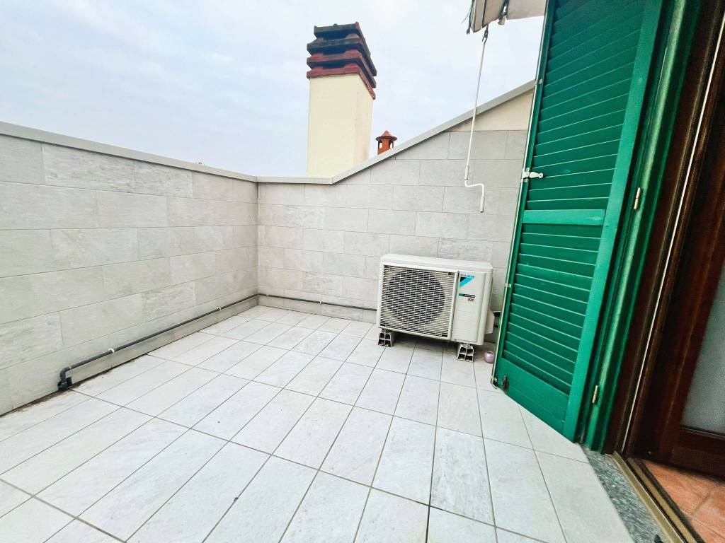 appartamento in vendita a Mediglia in zona Bettolino