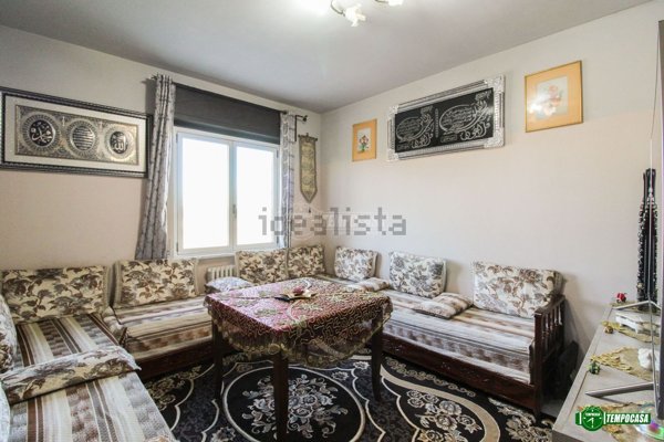 appartamento in vendita a Mediglia in zona Mombretto