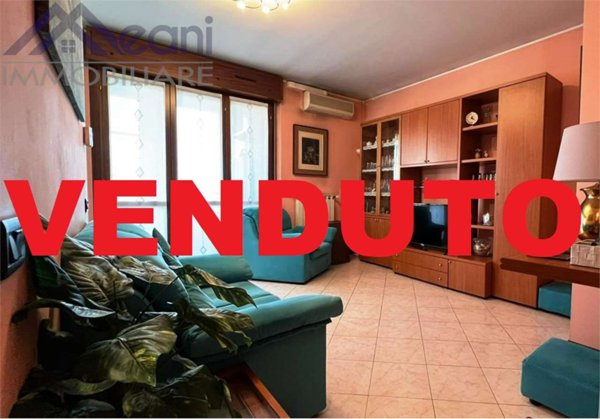 appartamento in vendita a Mediglia in zona Bettolino