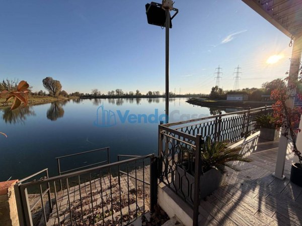 negozio in vendita a Mediglia