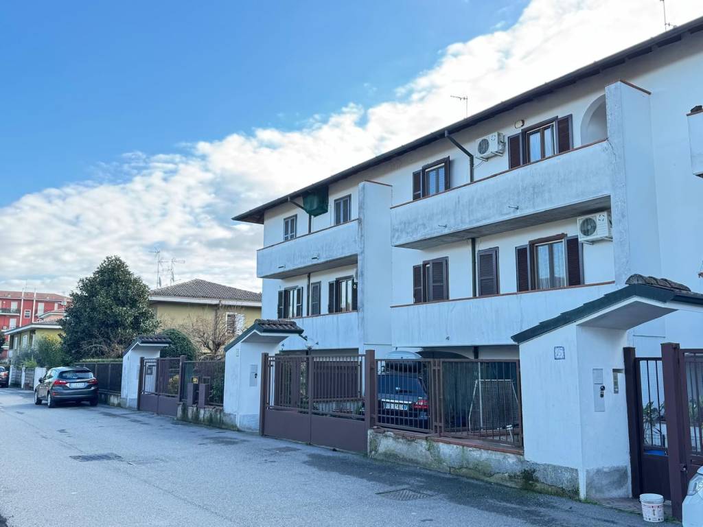 casa indipendente in vendita a Mediglia