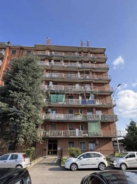 appartamento in vendita a Mediglia in zona Mombretto