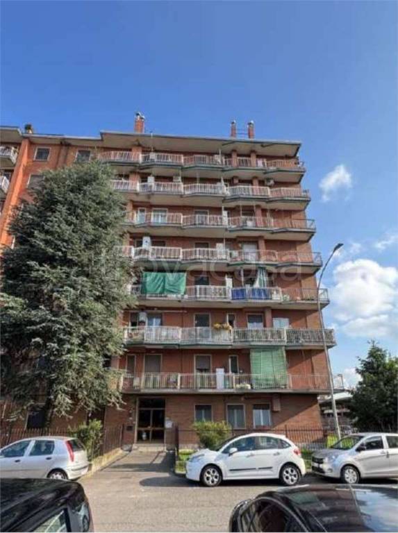 appartamento in vendita a Mediglia in zona Mombretto