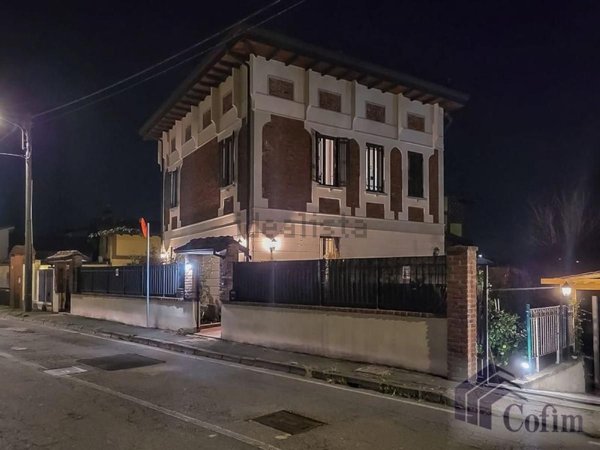casa indipendente in vendita a Mediglia