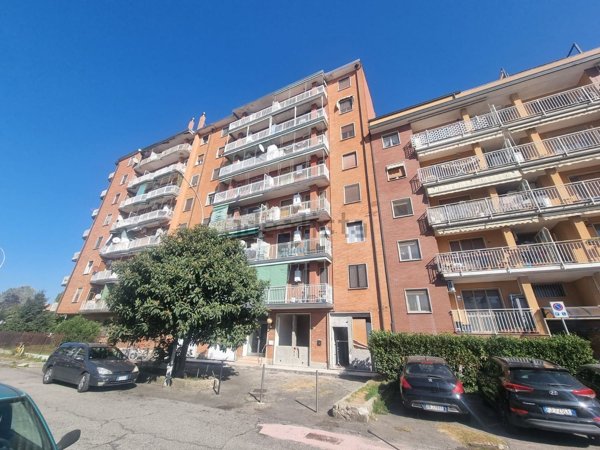 appartamento in vendita a Mediglia in zona Mombretto