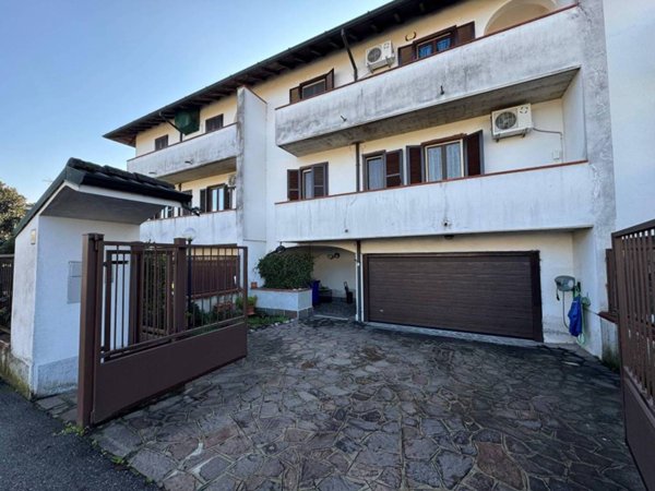 casa indipendente in vendita a Mediglia in zona Vigliano