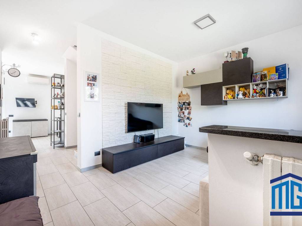 casa indipendente in vendita a Mediglia