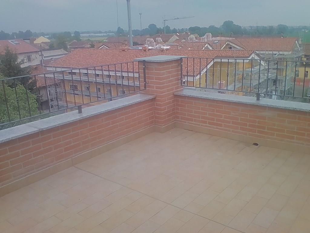 appartamento in vendita a Mediglia in zona Robbiano