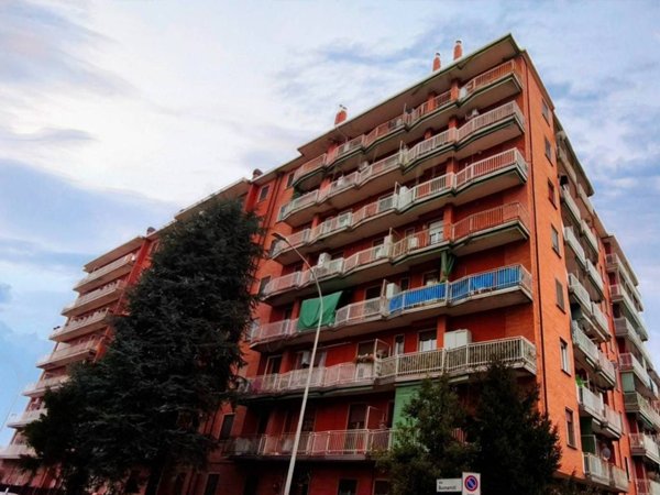 appartamento in vendita a Mediglia in zona Mombretto