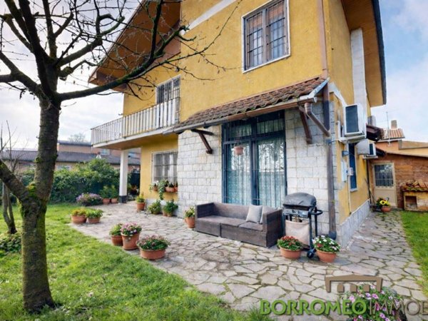 casa indipendente in vendita a Mediglia in zona Triginto