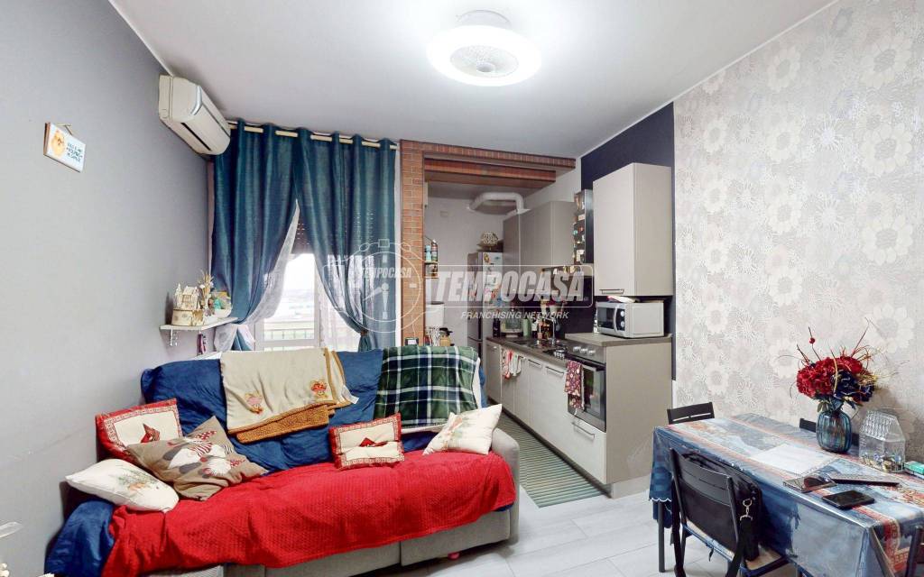 appartamento in vendita a Mediglia in zona Mombretto