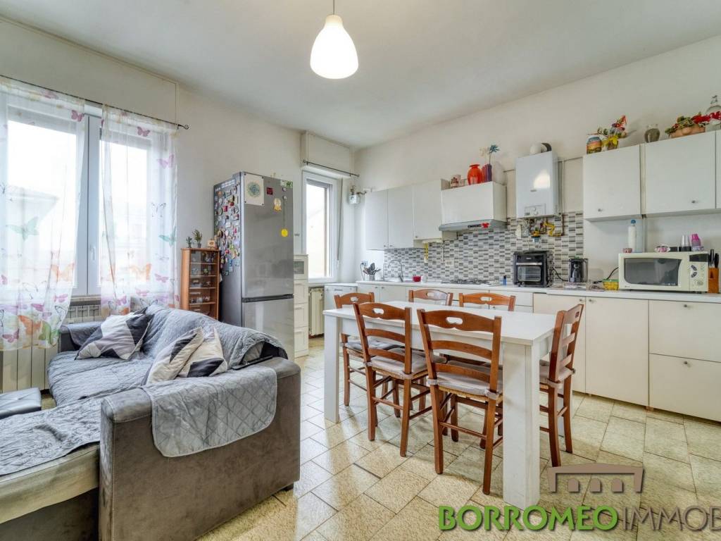 appartamento in vendita a Mediglia in zona Triginto