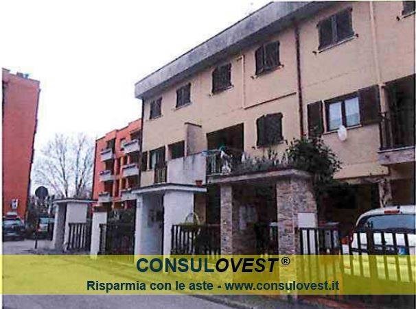 casa indipendente in vendita a Mediglia