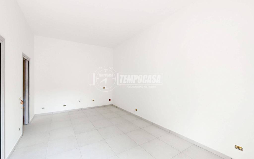 appartamento in vendita a Mediglia in zona Mombretto