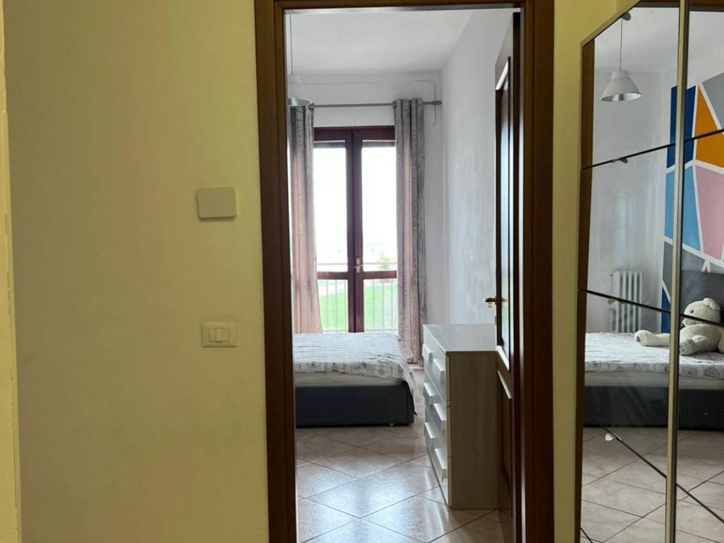 appartamento in vendita a Mediglia in zona Mombretto