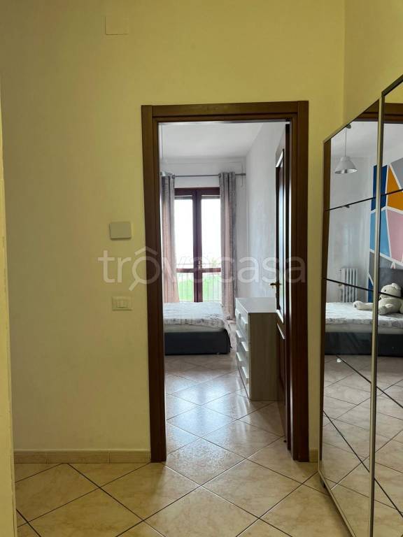 appartamento in vendita a Mediglia in zona Mombretto