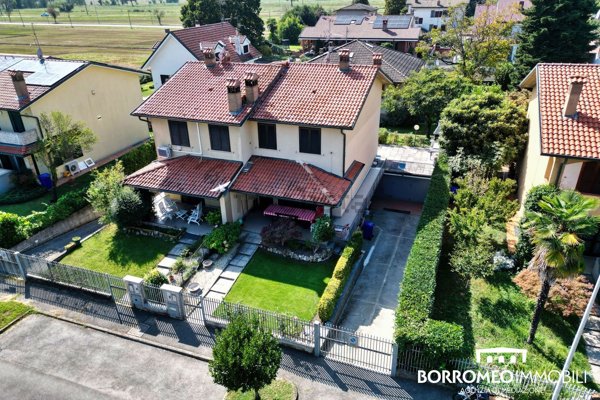 casa indipendente in vendita a Mediglia