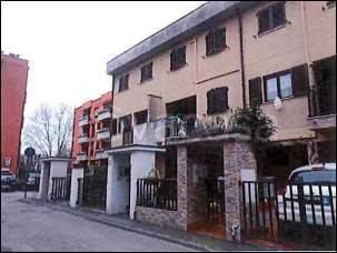 casa indipendente in vendita a Mediglia in zona Mombretto