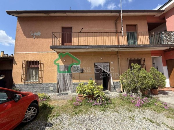 casa indipendente in vendita a Mediglia in zona San Martino Olearo