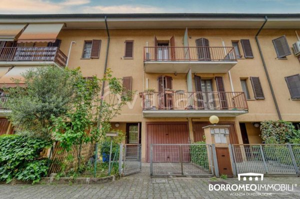 casa indipendente in vendita a Mediglia in zona Mombretto