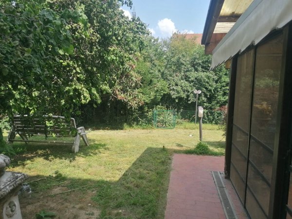 casa indipendente in vendita a Mediglia in zona Robbiano