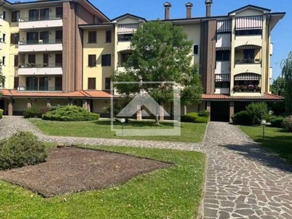 appartamento in vendita a Mediglia in zona Triginto
