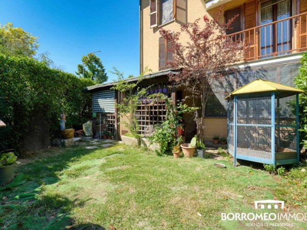 casa indipendente in vendita a Mediglia in zona Mombretto