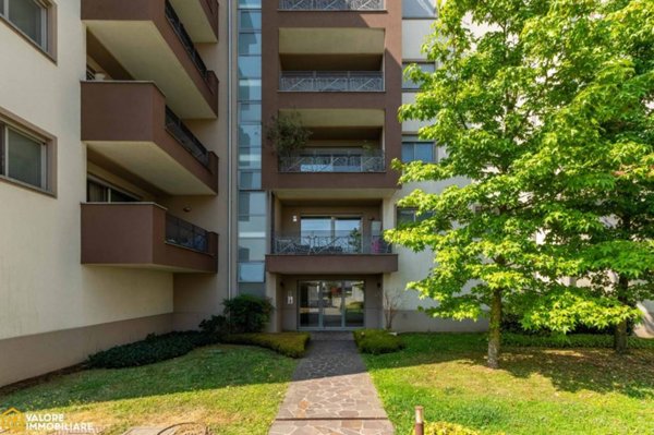 appartamento in vendita a Mediglia in zona Bettolino