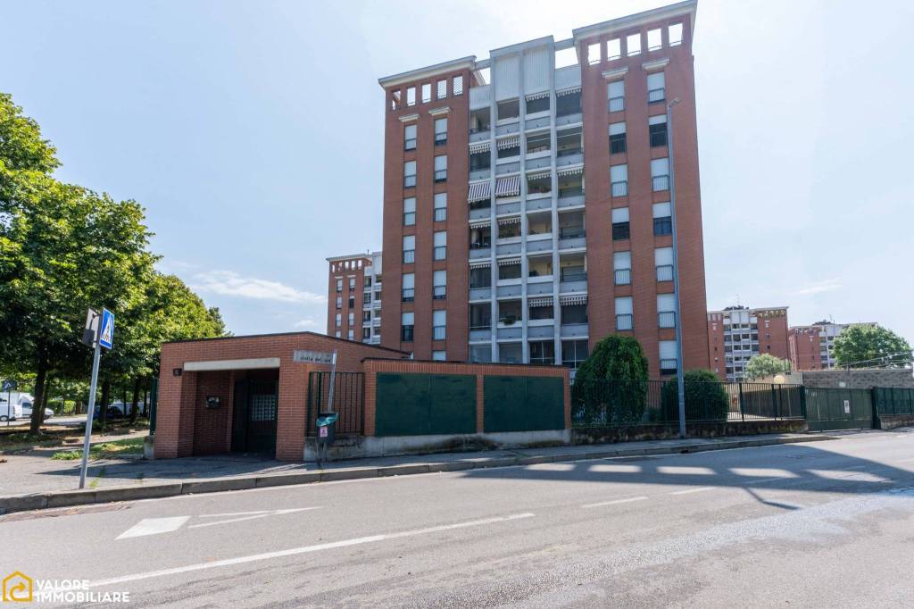 appartamento in vendita a Mediglia in zona Bettolino