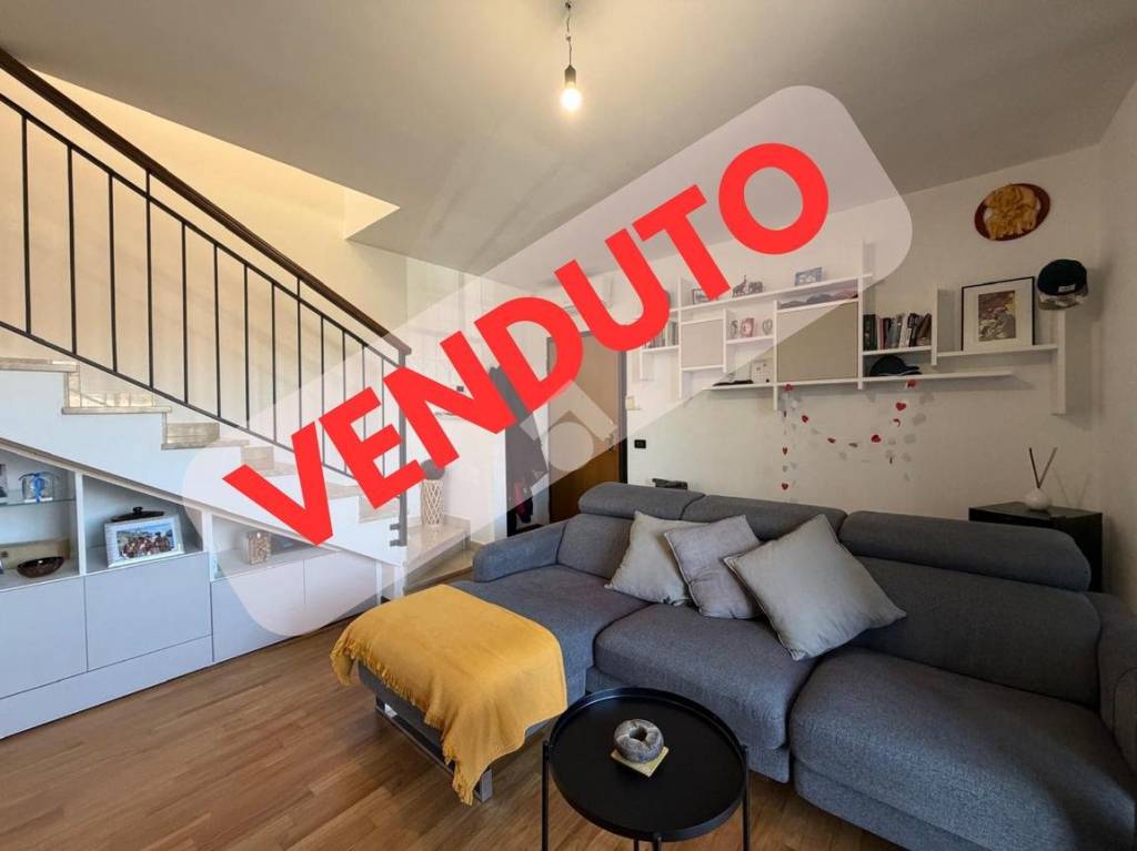 appartamento in vendita a Mediglia in zona Bettolino