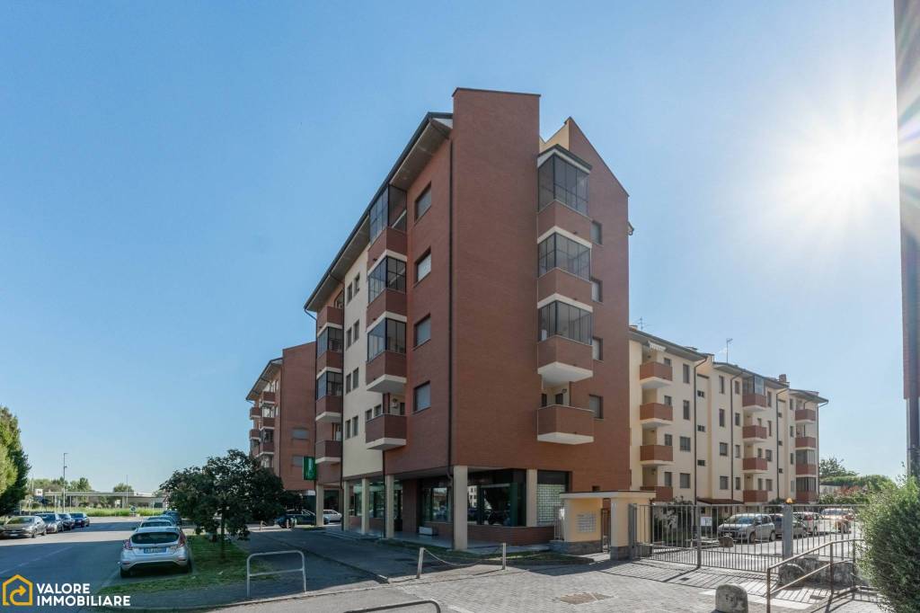 appartamento in vendita a Mediglia in zona Bettolino