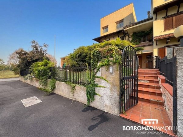 casa indipendente in vendita a Mediglia in zona Triginto