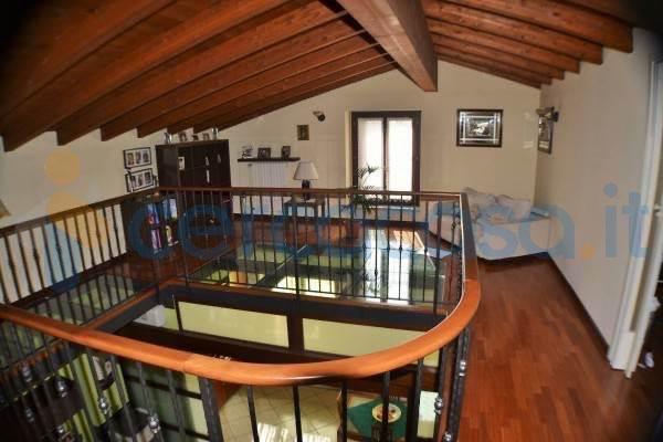 casa indipendente in vendita a Mediglia in zona Bustighera