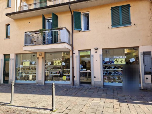 negozio in vendita a Melegnano