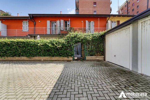 casa indipendente in vendita a Melegnano
