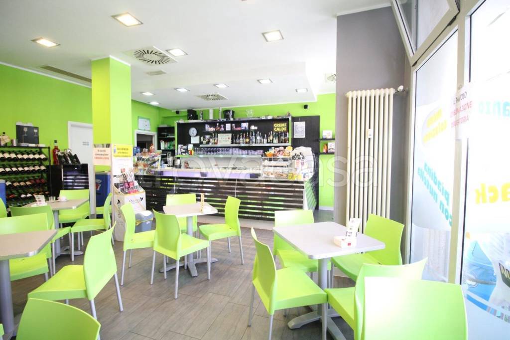 negozio in vendita a Melegnano