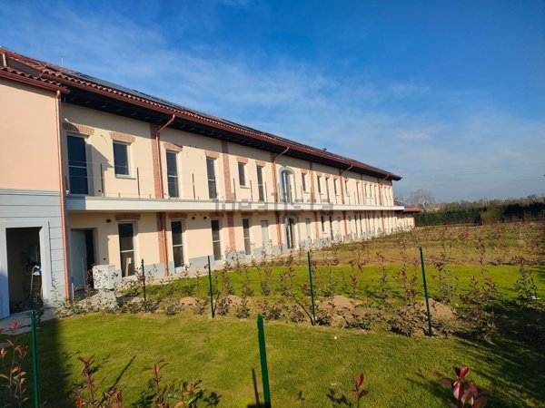 casa indipendente in vendita a Melegnano