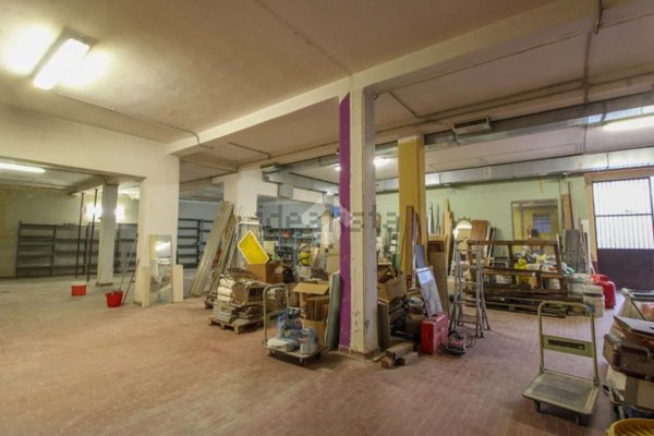 locale di sgombero in vendita a Melegnano