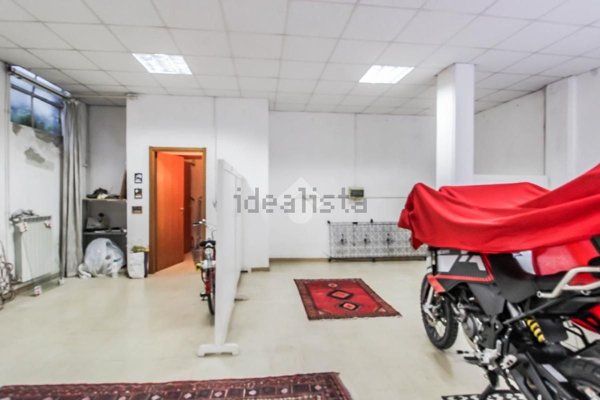 locale di sgombero in vendita a Melegnano