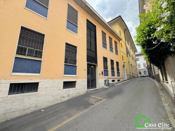 casa indipendente in vendita a Melegnano