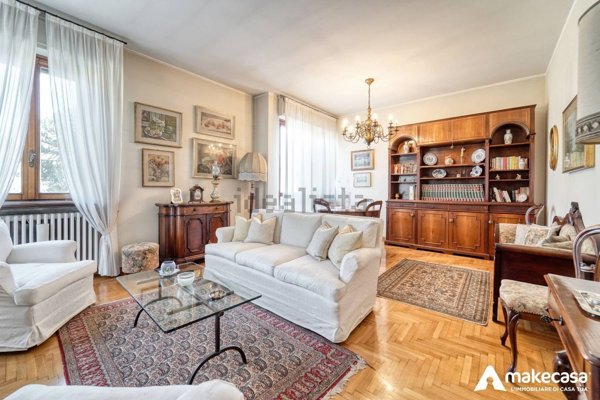 casa indipendente in vendita a Melegnano