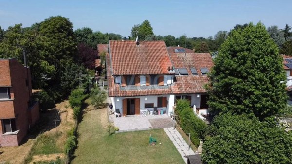 casa indipendente in vendita a Melegnano