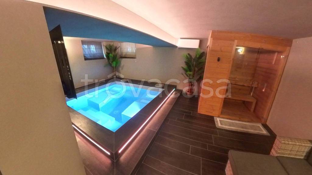 casa indipendente in vendita a Melegnano