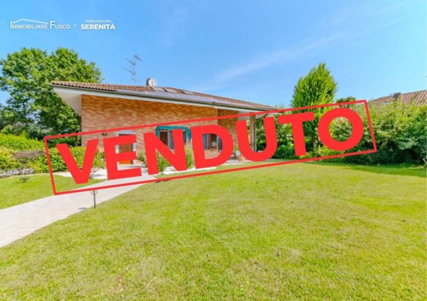 casa indipendente in vendita a Melegnano